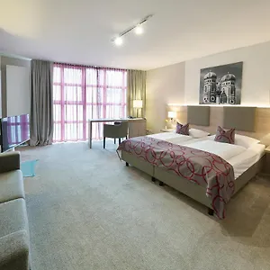 Ghotel Hotel&living München-city 3* München